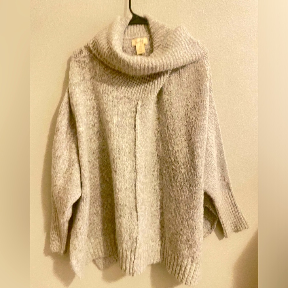 Beautiful bulky sweater with cowl neck - cotton / poly/ wool blend - super soft